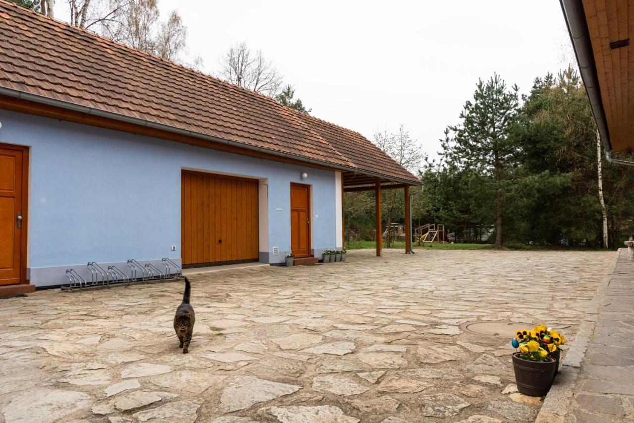 Penzion U Hajovny U Piskoven - Vlkov ภายนอก รูปภาพ